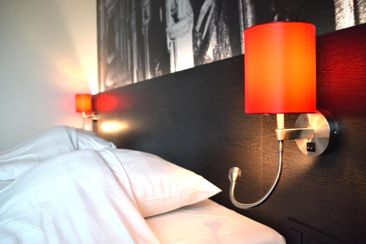 บาสเตียน โฮเต็ล อะเปลดอร์น เฮ็ท ลู Hotel อาเพลดอร์น ภายนอก รูปภาพ