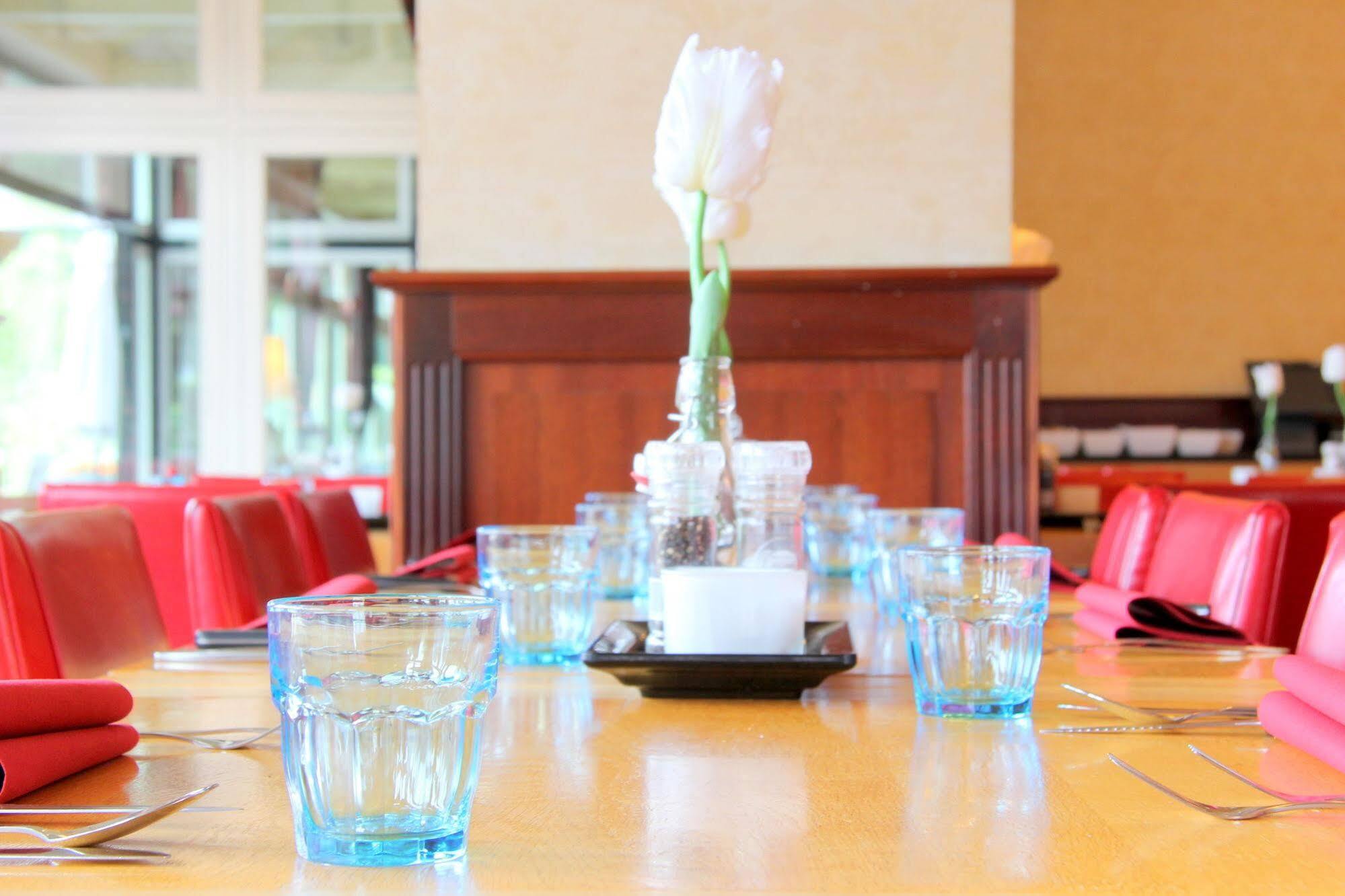 บาสเตียน โฮเต็ล อะเปลดอร์น เฮ็ท ลู Hotel อาเพลดอร์น ภายนอก รูปภาพ