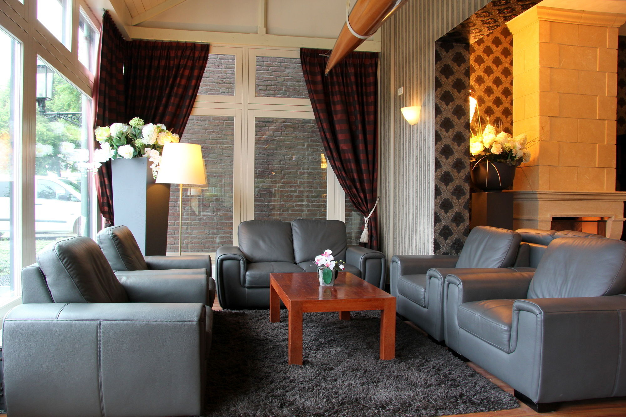 บาสเตียน โฮเต็ล อะเปลดอร์น เฮ็ท ลู Hotel อาเพลดอร์น ภายนอก รูปภาพ